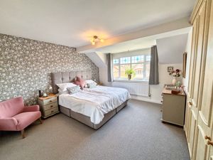 Photo 16- click for photo gallery